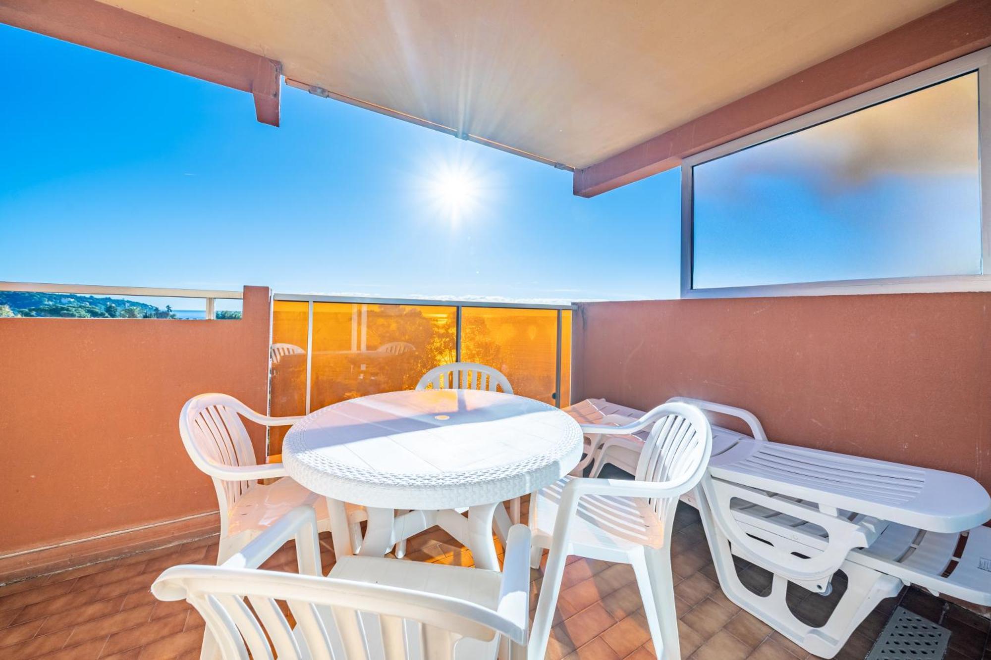 Residence "Le Golfe Bleu" Roquebrune-Cap-Martin Luaran gambar