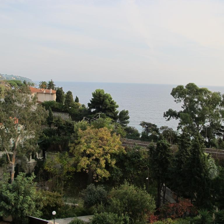Residence "Le Golfe Bleu" Roquebrune-Cap-Martin Luaran gambar